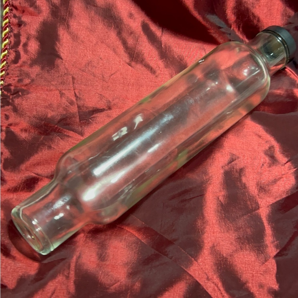 Vintage collectible Clear rolling pin with cap- Fill with ice water and roll